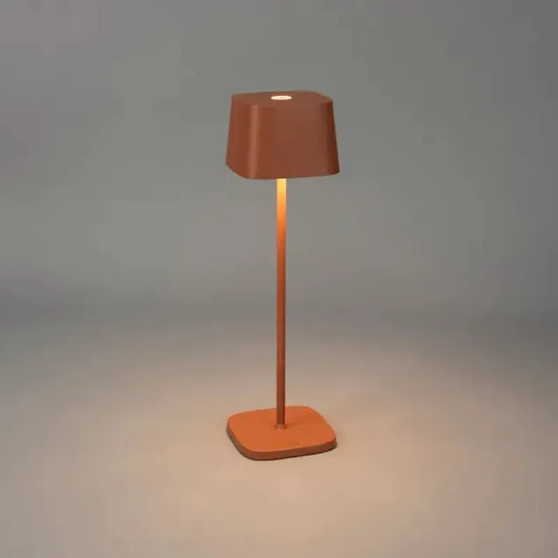 Fynd Capri Bordslampa USB 3,7V IP54 Teracotta Konstsmide